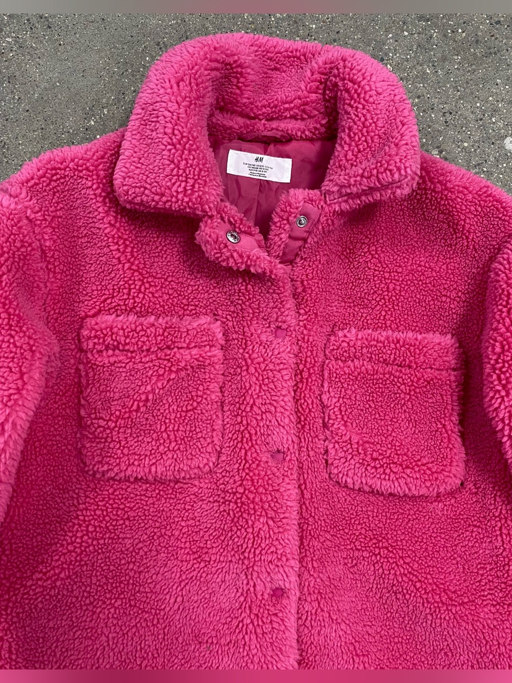 Like New H&M Bubblegum Pink Button Fleece Coat Girls size 8/10